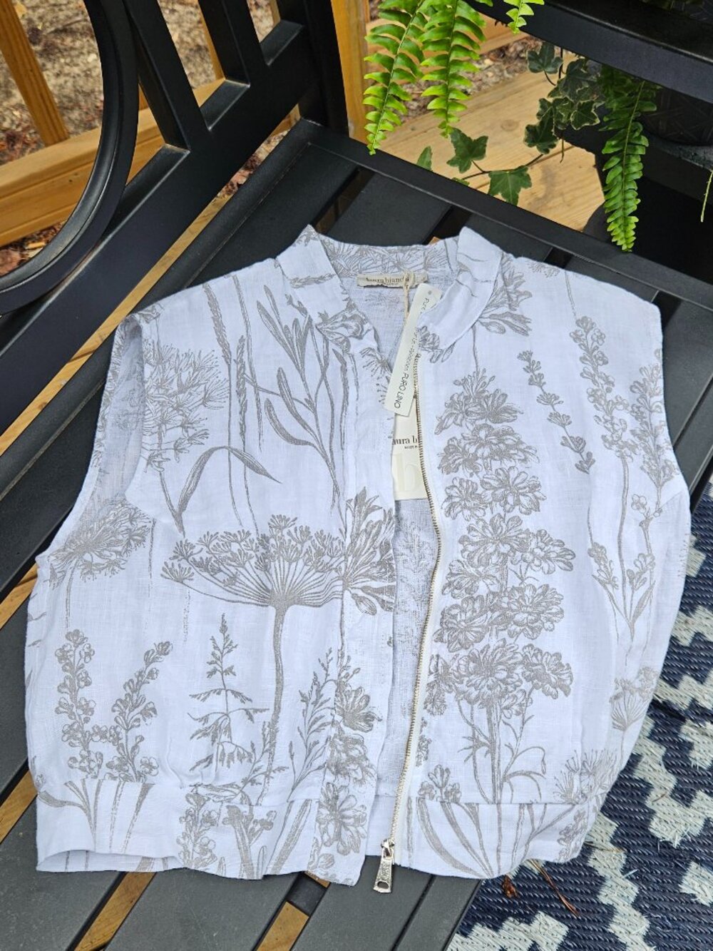 NEW Laura Bianchi Italy Linen Floral Sleeveless Zip Front Crop Top Sz L